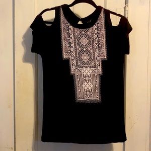 Like new shoulder-less Western Cowgirl summer top.